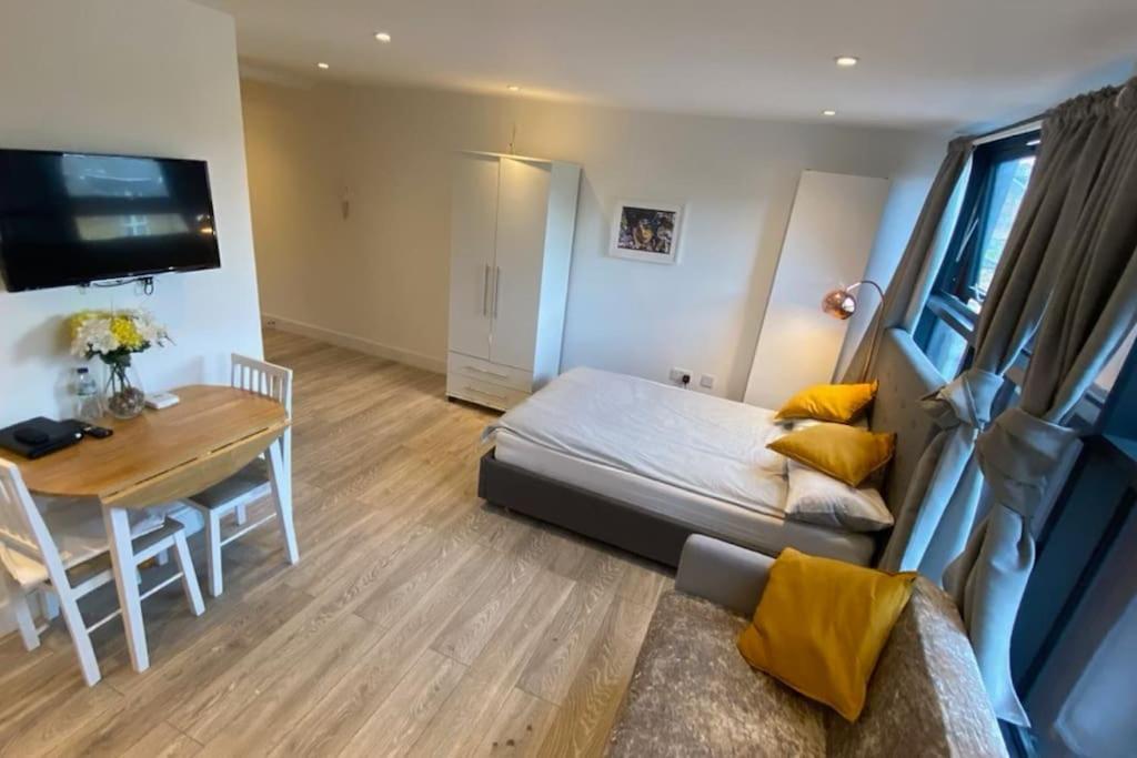Brick Lane Living Quarters Apartment London Bagian luar foto
