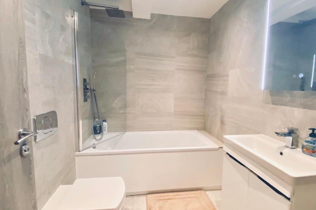 Brick Lane Living Quarters Apartment London Bagian luar foto